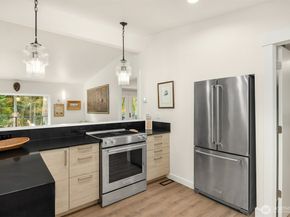 1524 Toe Jam Hill Road NE, Bainbridge Island WA 98110