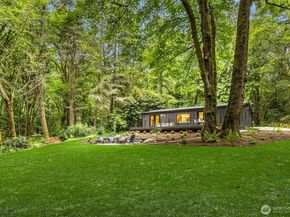 1524 Toe Jam Hill Road NE, Bainbridge Island WA 98110
