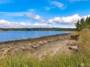 1524 Toe Jam Hill Road NE, Bainbridge Island WA 98110