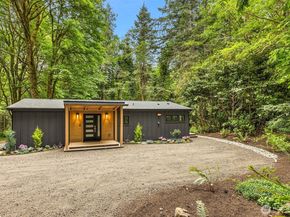 1524 Toe Jam Hill Road NE, Bainbridge Island WA 98110