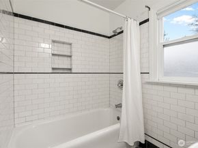 7740 18th Avenue NE, Seattle WA 98115