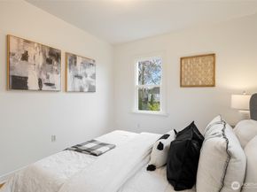 7740 18th Avenue NE, Seattle WA 98115