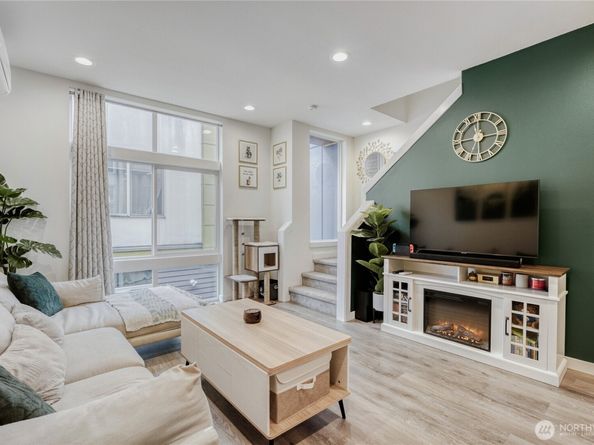 4805 B Delridge Way SW, Seattle WA 98106