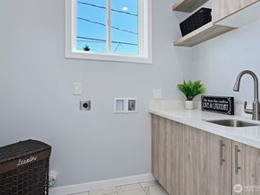 4524 12th Avenue S, Seattle WA 98108