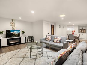 4326 NE 44th Street, Seattle WA 98105