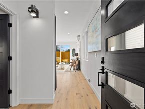 2562 30th Avenue W, Seattle WA 98199