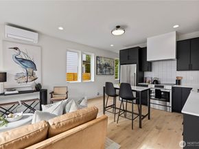 2562 30th Avenue W, Seattle WA 98199