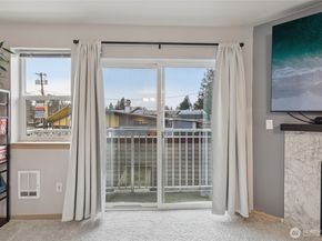 11532 15th Avenue NE 202, Seattle WA 98125