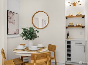 1726 15th Avenue 14, Seattle WA 98122