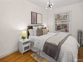 1726 15th Avenue 14, Seattle WA 98122