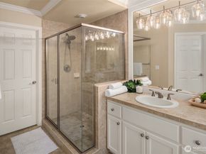 818 S 36th Place, Renton WA 98055