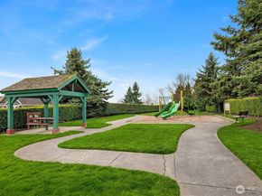 818 S 36th Place, Renton WA 98055