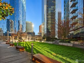 10700 NE 4th Street 2412, Bellevue WA 98004