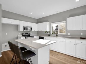 16761 Woodside Drive SE, Renton WA 98058