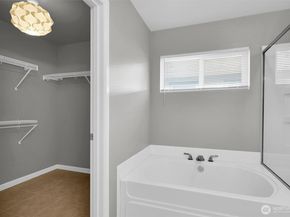 16761 Woodside Drive SE, Renton WA 98058