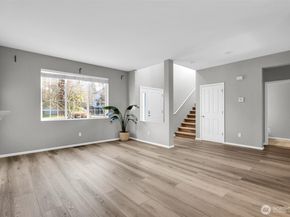 16761 Woodside Drive SE, Renton WA 98058