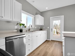 16761 Woodside Drive SE, Renton WA 98058