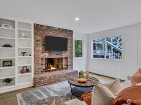 8402 SE 53rd Place, Mercer Island WA 98040
