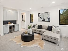 4216 83rd Avenue SE, Mercer Island WA 98040