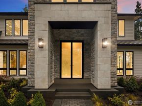 4216 83rd Avenue SE, Mercer Island WA 98040