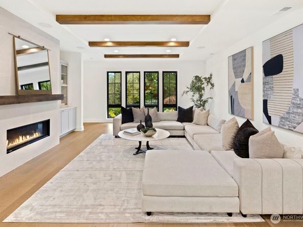 4216 83rd Avenue SE, Mercer Island WA 98040