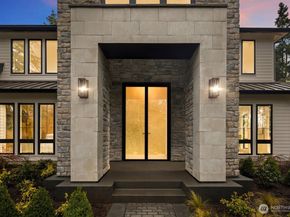 4216 83rd Avenue SE, Mercer Island WA 98040