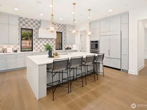 4216 83rd Avenue SE, Mercer Island WA 98040