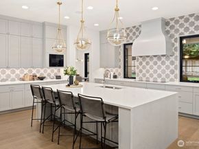 4216 83rd Avenue SE, Mercer Island WA 98040