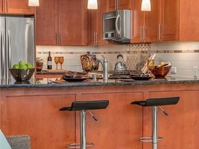 10650 NE 9th Place 821, Bellevue WA 98004