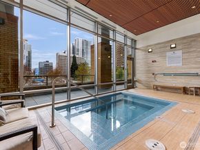 10650 NE 9th Place 821, Bellevue WA 98004