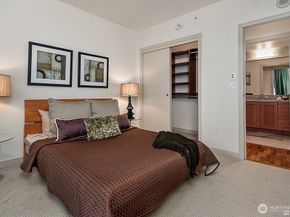 10650 NE 9th Place 821, Bellevue WA 98004