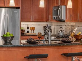 10650 NE 9th Place 821, Bellevue WA 98004