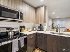 4908 S Willow Street B, Seattle WA 98118