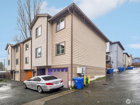 4908 S Willow Street B, Seattle WA 98118