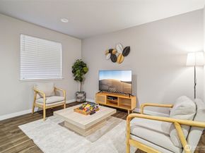 4908 S Willow Street B, Seattle WA 98118