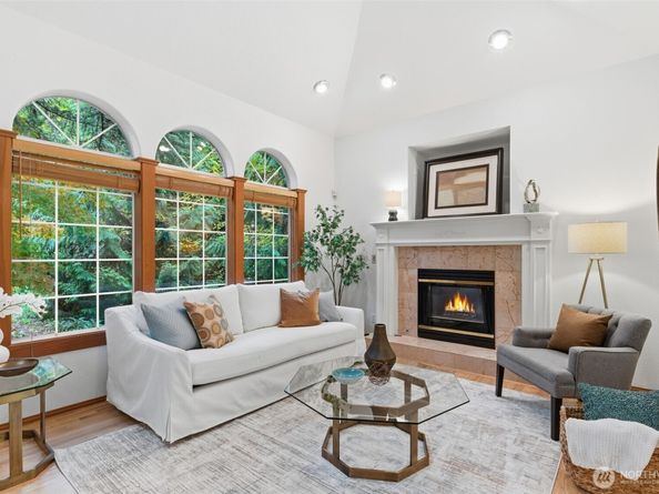 11647 29th Avenue SW, Burien WA 98146