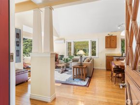 18464 47th Place NE, Lake Forest Park WA 98155