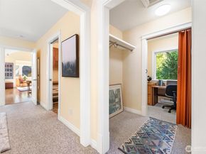 18464 47th Place NE, Lake Forest Park WA 98155