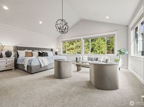 5207 Isola Place NW, Issaquah WA 98027