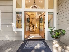 5207 Isola Place NW, Issaquah WA 98027