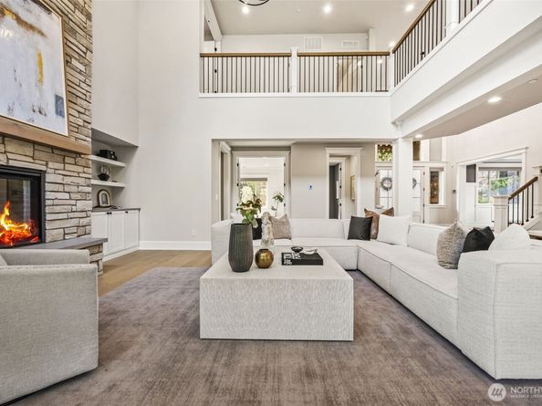 5207 Isola Place NW, Issaquah WA 98027