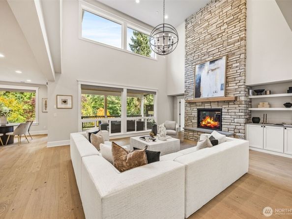 5207 Isola Place NW, Issaquah WA 98027