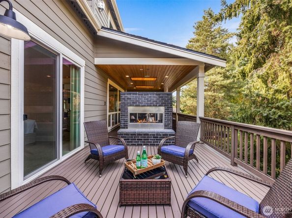 5207 Isola Place NW, Issaquah WA 98027