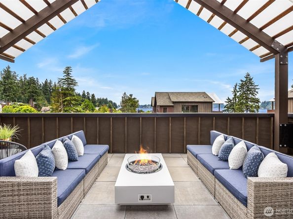 4566 Flying Goat Avenue NE C220, Bainbridge Island WA 98110