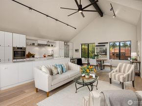 4566 Flying Goat Avenue NE C220, Bainbridge Island WA 98110