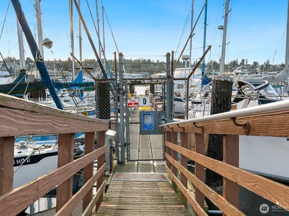4733 Shilshole Avenue NW D11, Seattle WA 98107