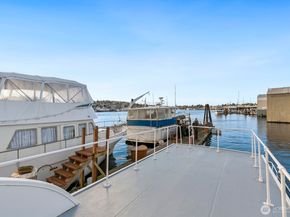 4733 Shilshole Avenue NW D11, Seattle WA 98107