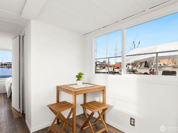 4733 Shilshole Avenue NW D11, Seattle WA 98107