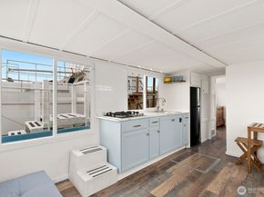 4733 Shilshole Avenue NW D11, Seattle WA 98107