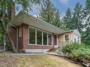 9119 17th Avenue NE